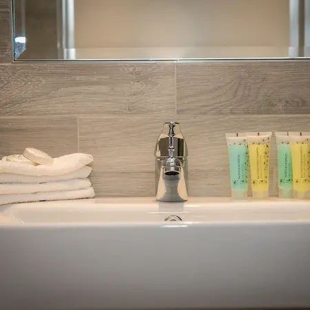 Tatler Jack Nocleg ze śniadaniem 3*